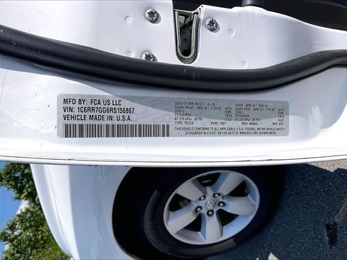 Used 2024 RAM 1500 Classic SLT AWD/4WD image 30
