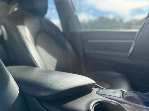 Used 2022 Toyota Camry SE image 49