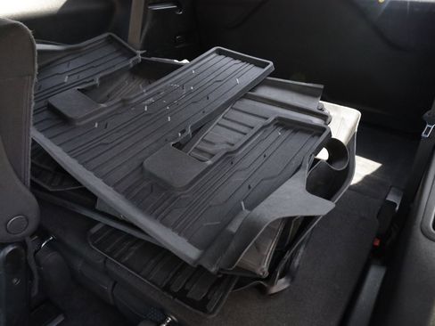 Used 2021 GMC Acadia SLE w/ LPO, Floor Liner Package FWD image 13