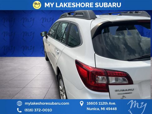 Used 2019 Subaru Outback 2.5i AWD/4WD image 8