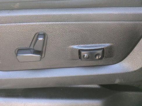 Certified 2024 RAM 3500 Big Horn image 17