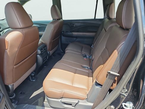 Certified 2024 Honda Passport EX-L image 34