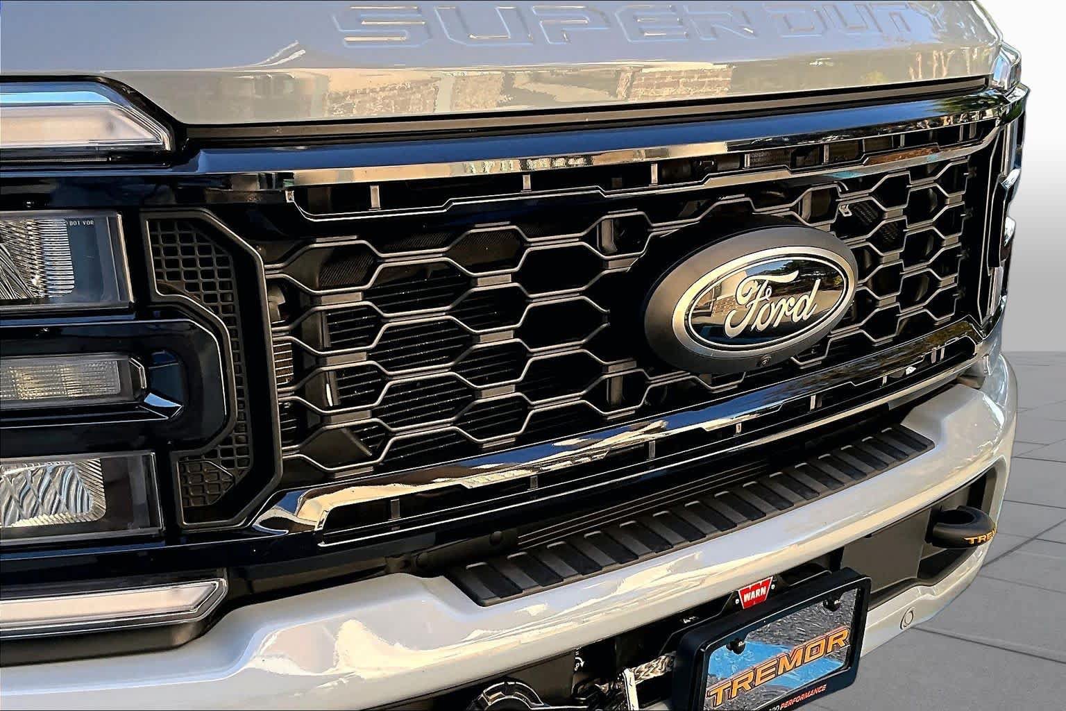 Used 2025 Ford F250 Lariat w/ Lariat Ultimate Package AWD/4WD image 30