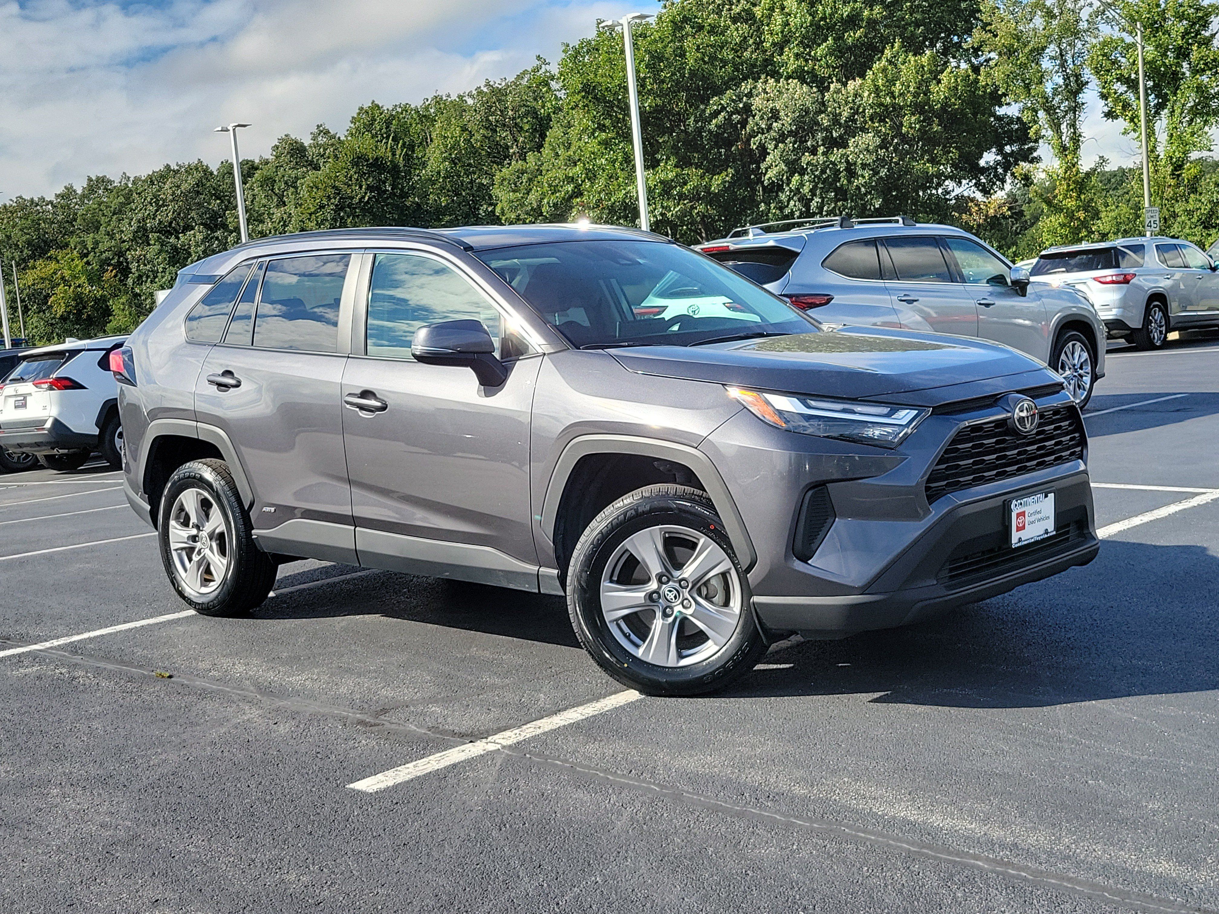Certified 2025 Toyota RAV4 XLE AWD/4WD image 33