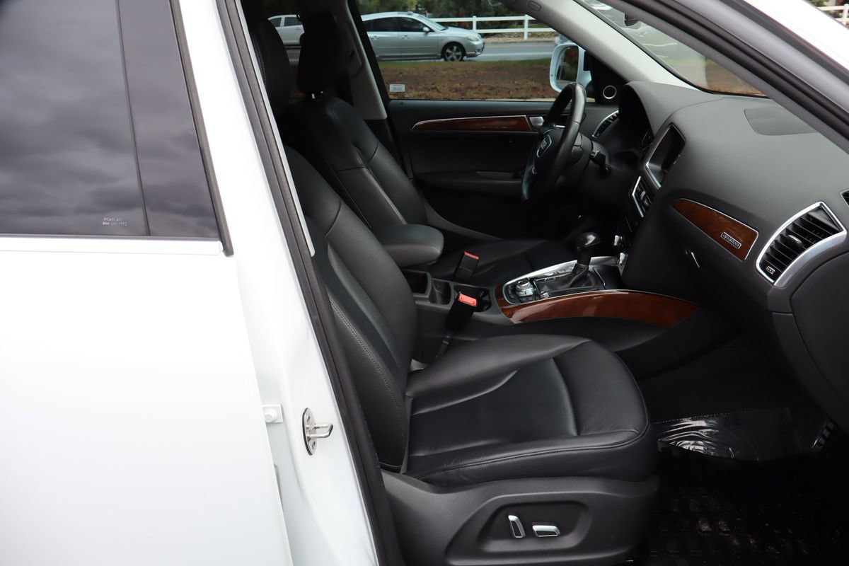 Used 2016 Audi Q5 2.0T Premium Plus w/ Technology Package AWD/4WD image 22