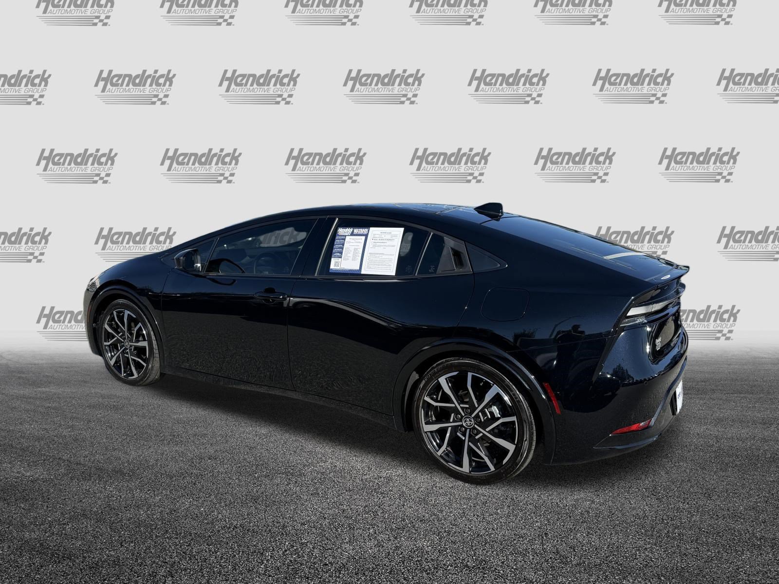 Used 2024 Toyota Prius Prime FWD image 8