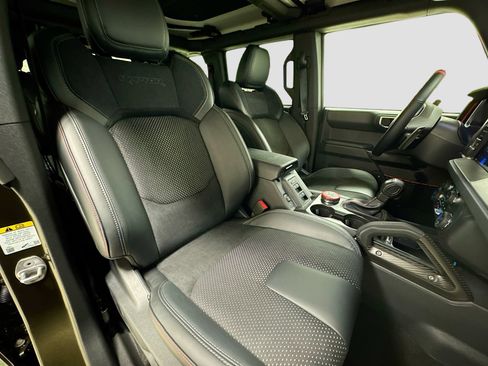 New 2025 Ford Bronco Raptor AWD/4WD image 28