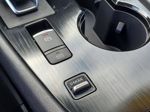 Certified 2023 Nissan Rogue SV image 23