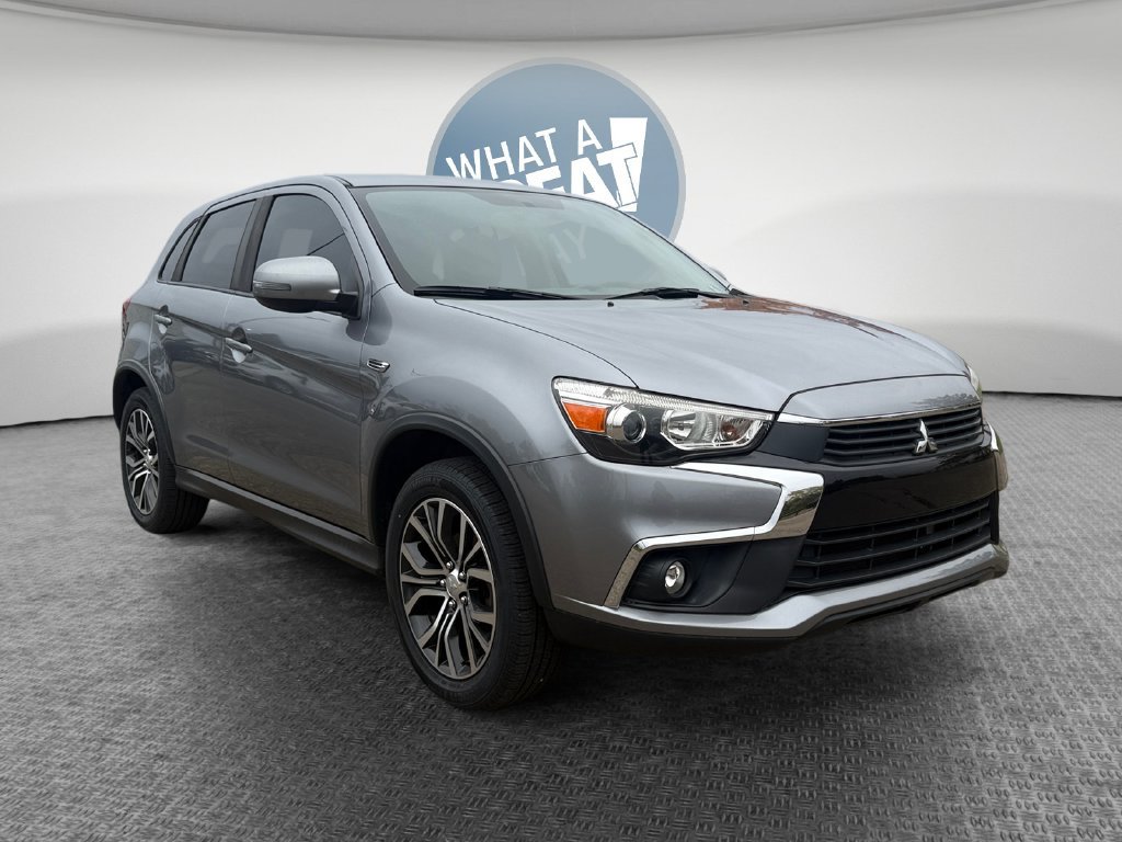 Used 2017 Mitsubishi Outlander Sport SE AWD/4WD image 1