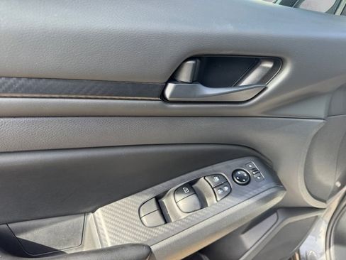 Used 2025 Nissan Altima 2.5 S image 12