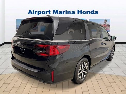New 2026 Honda Odyssey EX-L image 5