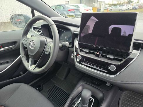 Certified 2025 Toyota Corolla SE image 13