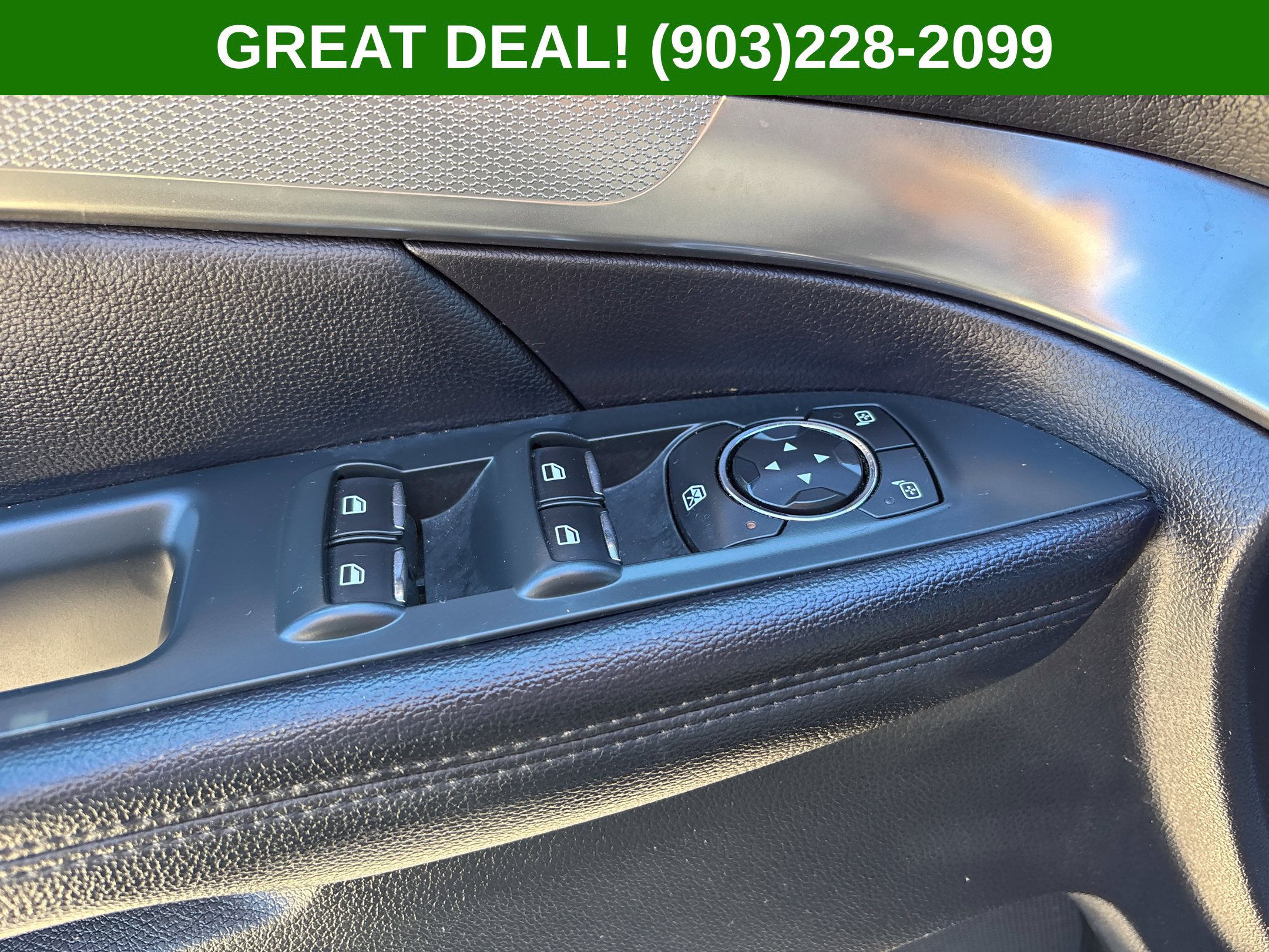 Used 2018 Ford Explorer XLT FWD image 23