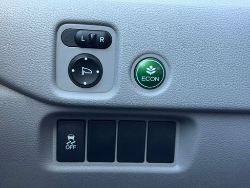 Used 2016 Honda Pilot LX image 22