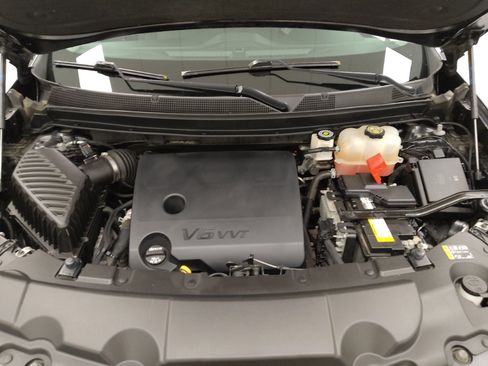 Used 2020 Chevrolet Traverse LS FWD image 30