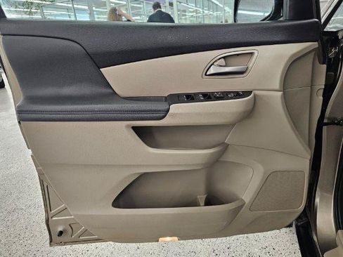 Used 2013 Honda Odyssey EX image 34