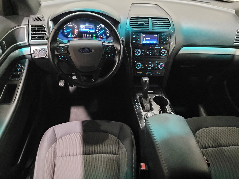 Used 2017 Ford Explorer XLT AWD/4WD image 22