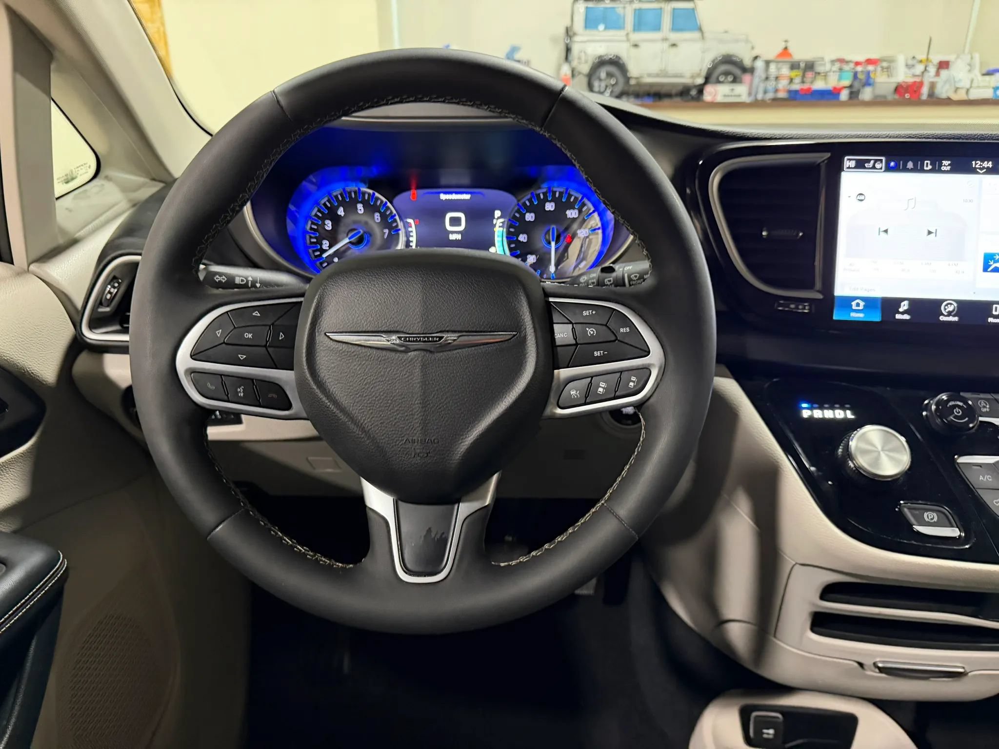 Used 2023 Chrysler Pacifica Touring-L FWD image 49