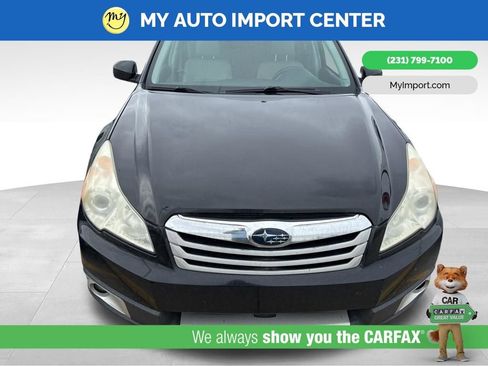 Used 2011 Subaru Outback 2.5i Limited image 2