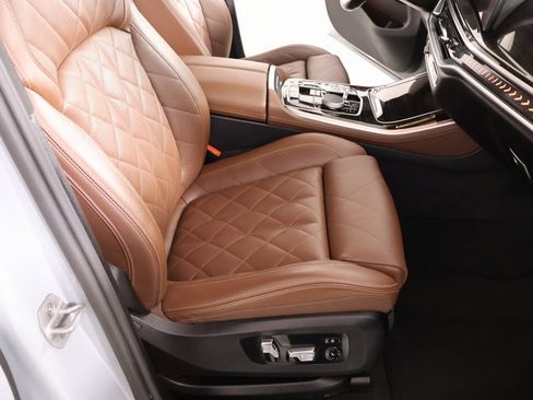 Used 2025 BMW X5 xDrive40i image 14