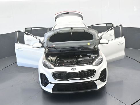 Used 2020 Kia Sportage LX image 65