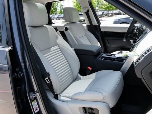 New 2026 Land Rover Discovery S AWD/4WD image 43