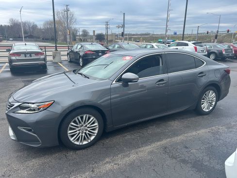 Used 2016 Lexus ES 350 image 3