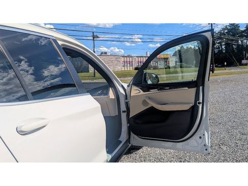 Used 2022 BMW X3 xDrive30i image 11