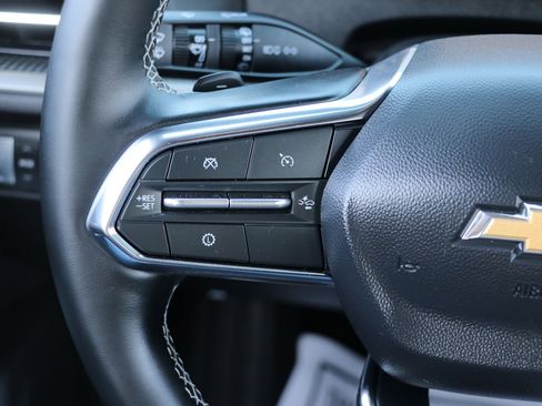 Used 2026 Chevrolet Traverse LT image 18