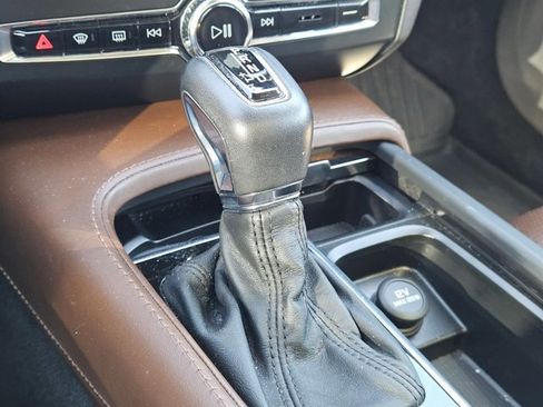 Used 2018 Volvo S90 T6 Inscription w/ Convenience Package image 12