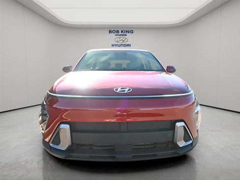 New 2026 Hyundai Kona SE FWD image 3