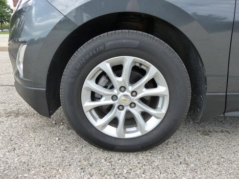 Used 2018 Chevrolet Equinox LT FWD image 15