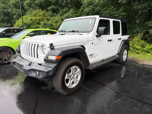 Certified 2019 Jeep Wrangler Unlimited Sport S AWD/4WD image 2