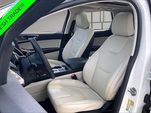 Used 2021 Ford Edge Titanium w/ Equipment Group 301A FWD image 20