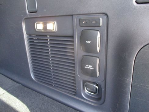 Used 2025 Ford Expedition Max Platinum AWD/4WD image 49