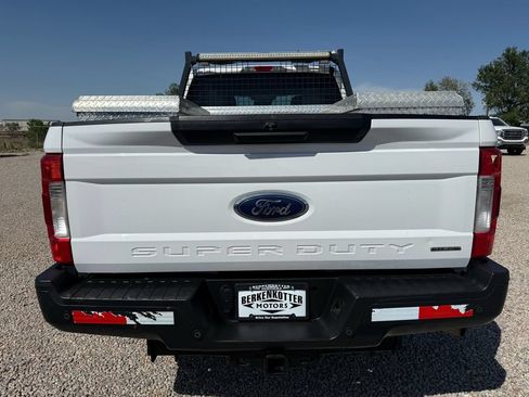 Used 2019 Ford F250 XL w/ Power Equipment Group AWD/4WD image 9
