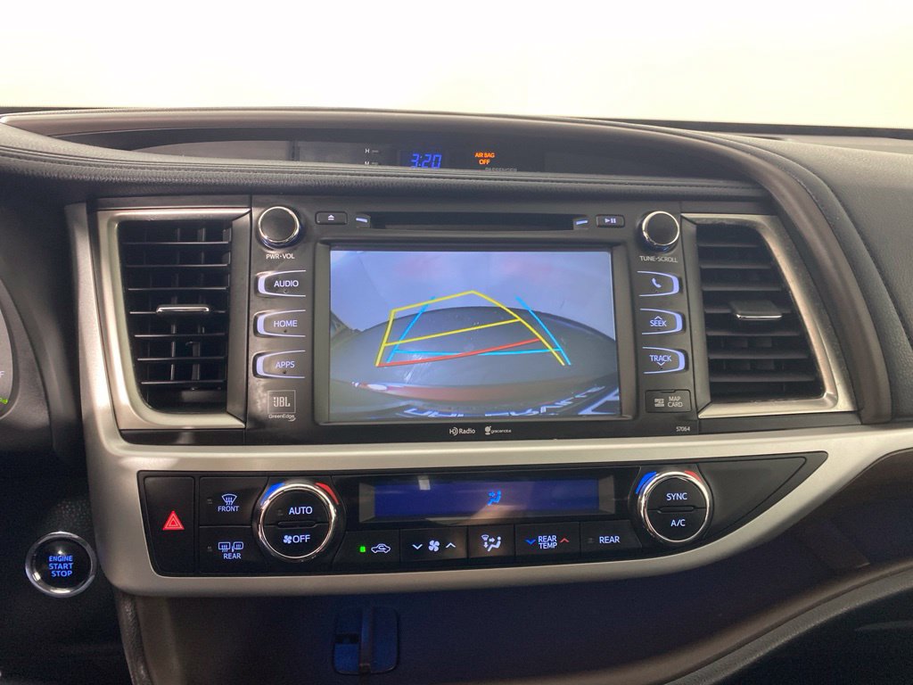 Used 2014 Toyota Highlander Limited AWD/4WD image 20
