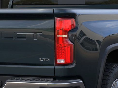 New 2026 Chevrolet Silverado 2500 LTZ w/ LTZ Convenience Package AWD/4WD image 11