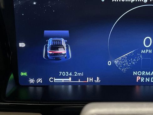 Used 2024 Lincoln Navigator Reserve image 6