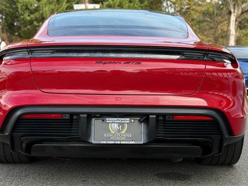 Used 2022 Porsche Taycan GTS image 4