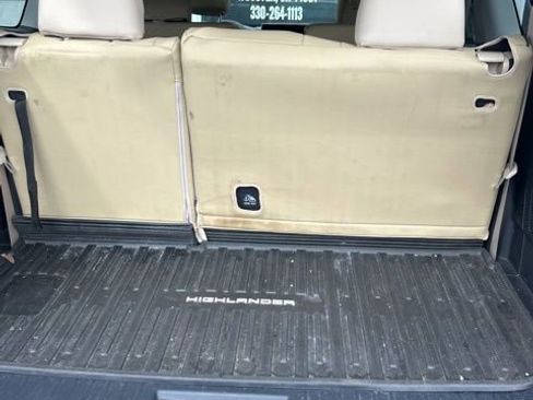 Used 2023 Toyota Highlander XLE image 23