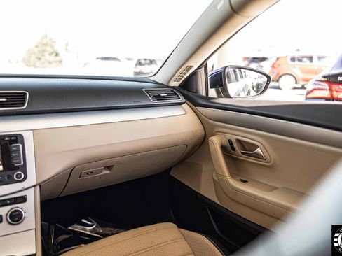 Used 2015 Volkswagen CC R-Line image 35