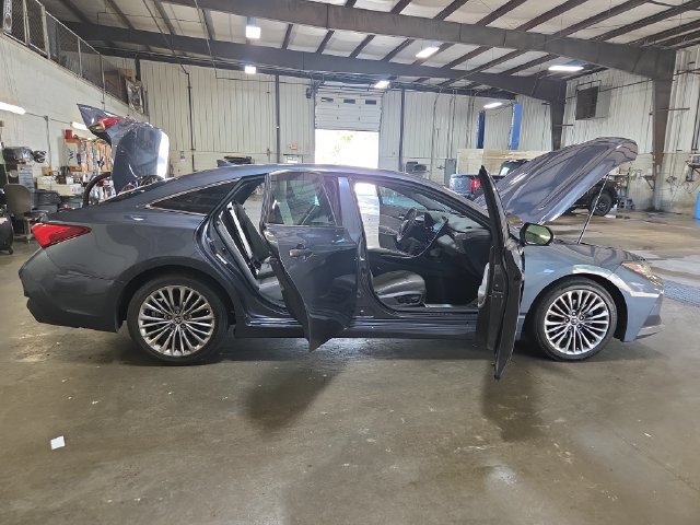 Used 2019 Toyota Avalon Limited w/ Advanced Safety Package FWD image 40
