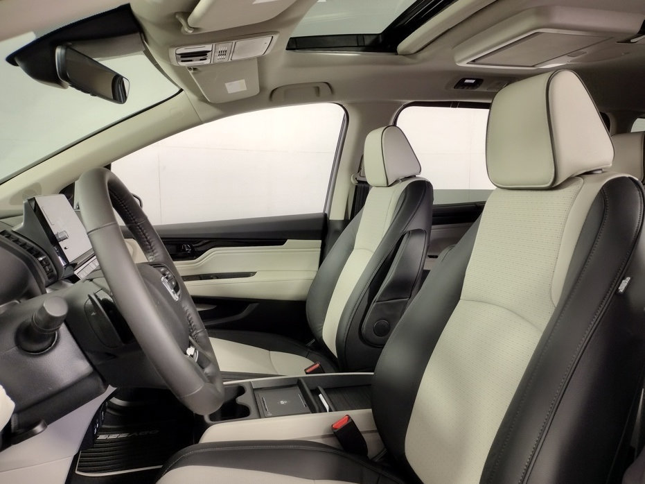 New 2027 Honda Odyssey Elite image 11