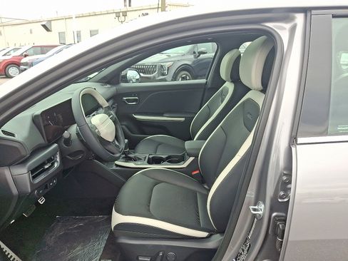 New 2025 Kia K4 GT-Line Turbo image 9