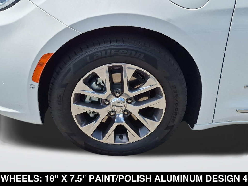 Used 2023 Chrysler Pacifica Pinnacle FWD image 11