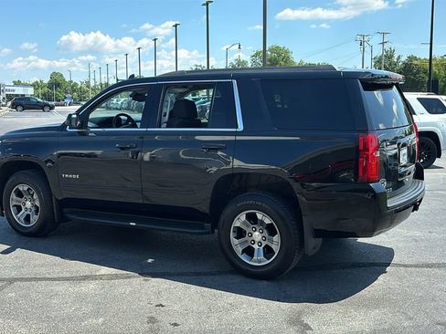 Used 2019 Chevrolet Tahoe LS w/ Enhanced Driver Alert Package AWD/4WD image 4