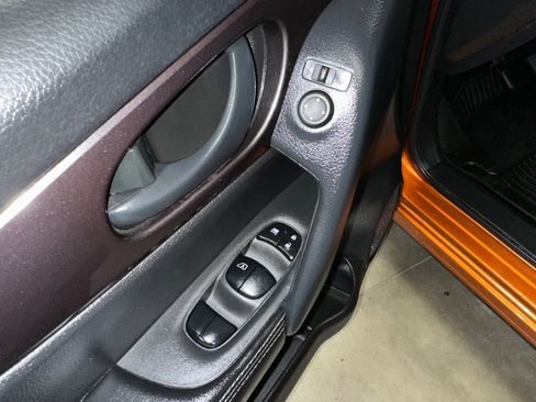 Used 2022 Nissan Rogue Sport S image 4