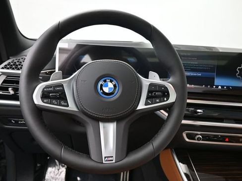 New 2026 BMW X5 xDrive50e w/ M Sport Package AWD/4WD image 13
