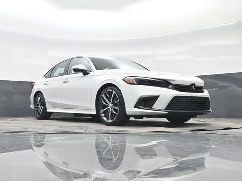 Used 2022 Honda Civic Touring image 33